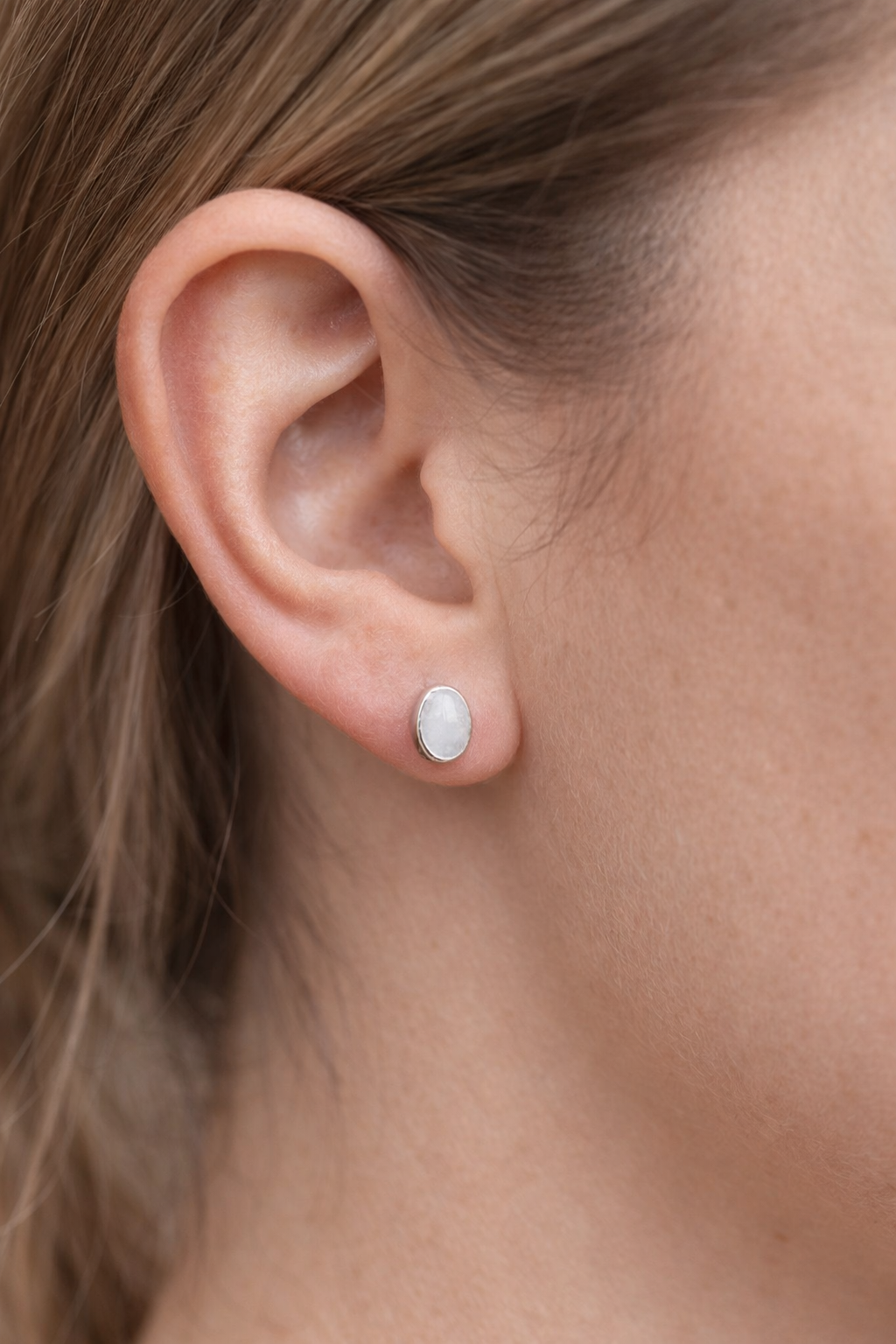 Petite Oval Earrings