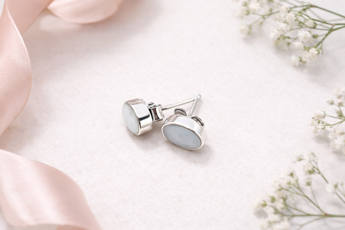 Petite Oval Earrings