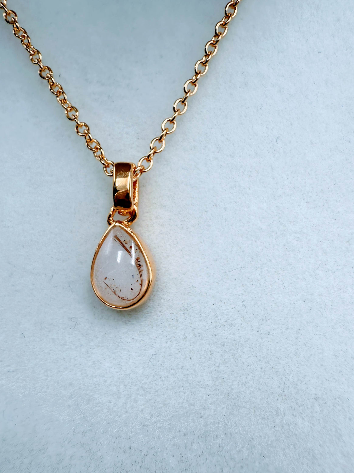 Deluxe Petite Pendant
