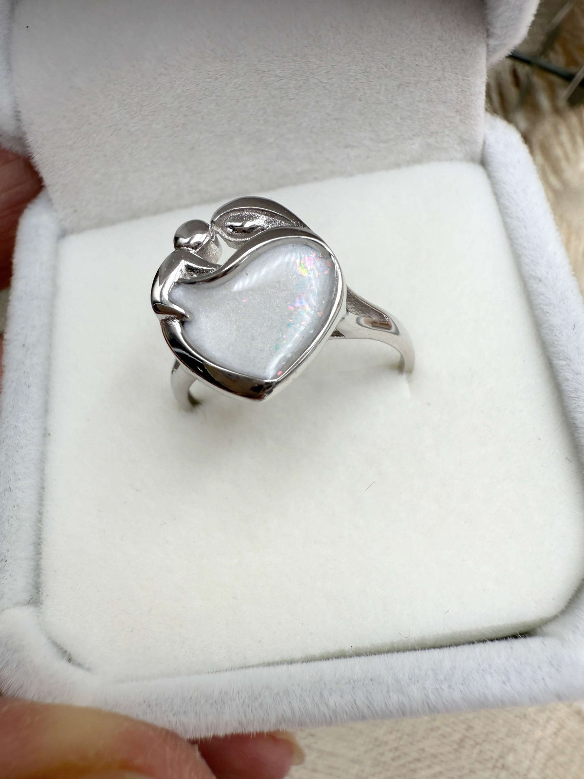 In Mums Arms Ring