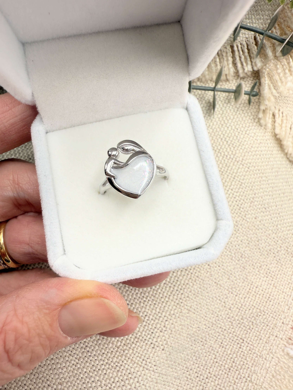 In Mums Arms Ring